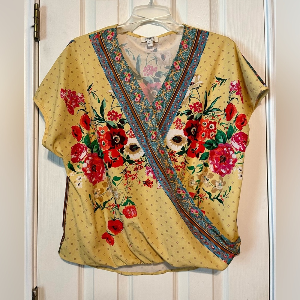 Beautiful Umgee Blouse Size Small